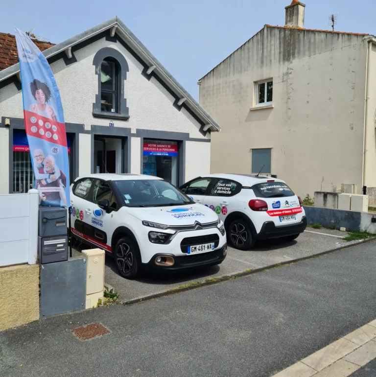 Vehicules-de-services-Les-Sables-